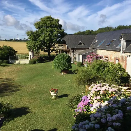 Proche D'etretat, La Campagne A La *